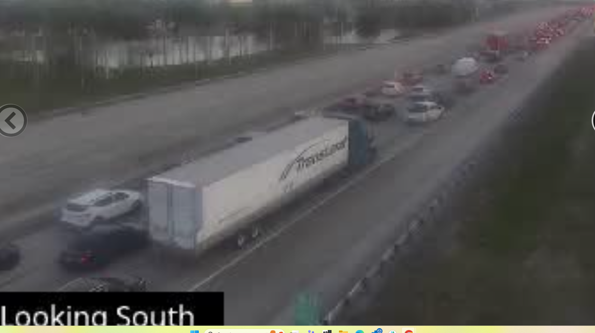 Crash closes Florida's Turnpike west of Boca Raton