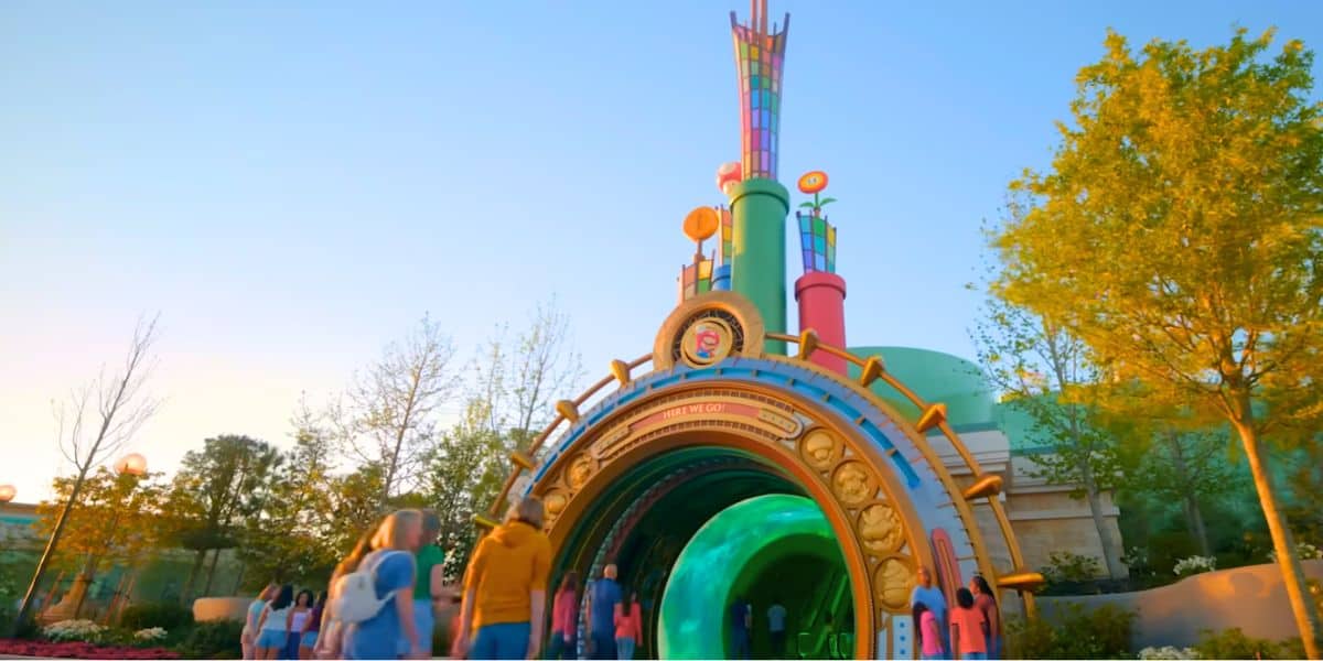 Universal guests approaching SUPER NINTENDO WORLD portal in Epic Universe