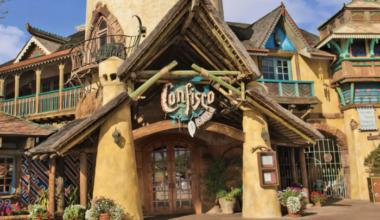 REVIEW: We're BLOWN AWAY By This Universal Islands of Adventure Restaurant!