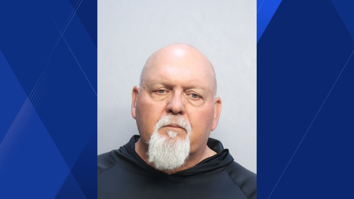 Florida man accused of trying to meet 15-year-old girl for sex in Miami