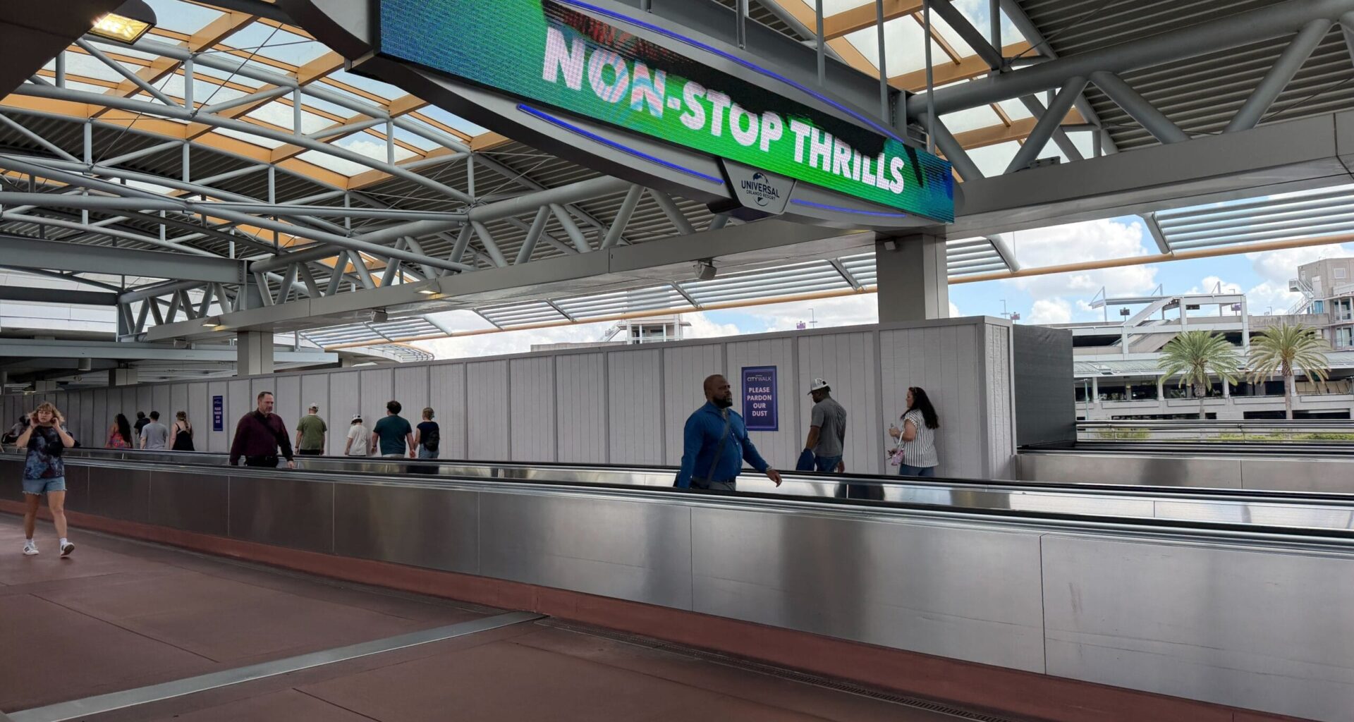 Universal Orlando Moving Walkway Closed for Refurbishment
