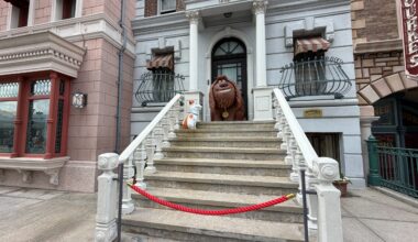 Figures of Max and Duke from