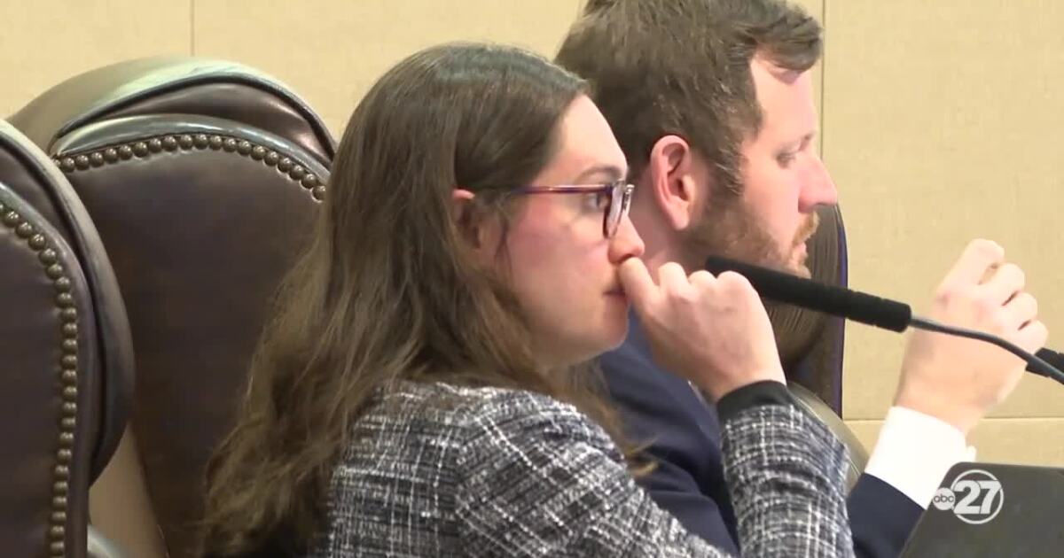 Tallahassee approves $8.9M police contract, rejects road development extension