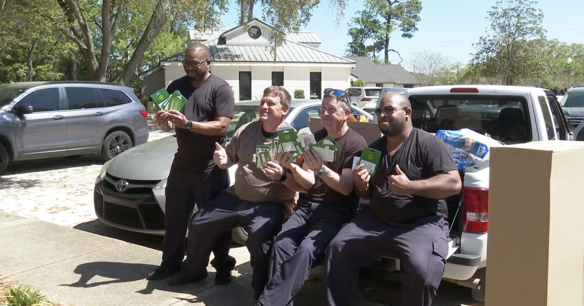 Local business collects donations for unpaid TSA agents in Tallahassee