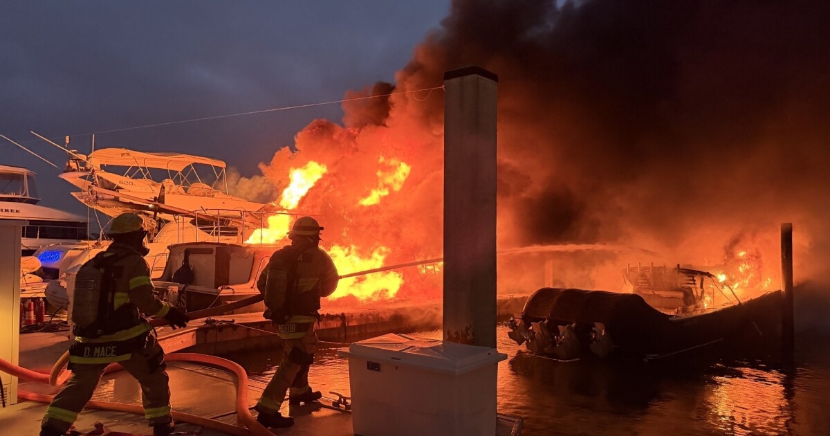 Multiple vessels damaged in boat fire at Tampa Yacht & Country Club: TFR