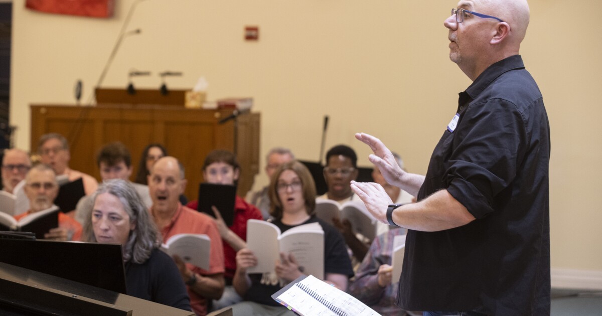 Ft Myers Symphonic Mastersingers perform new work inspired by Civil War memoir | WGCU News