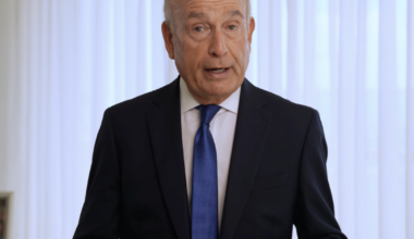 Ex-anchorman Eliott Rodriguez will run for Miami congressional seat