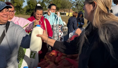 Florida Dairy Farmers donate $10,000 to Harry Chapin Food Bank to enhance nutrition education, access to dairy | WGCU News