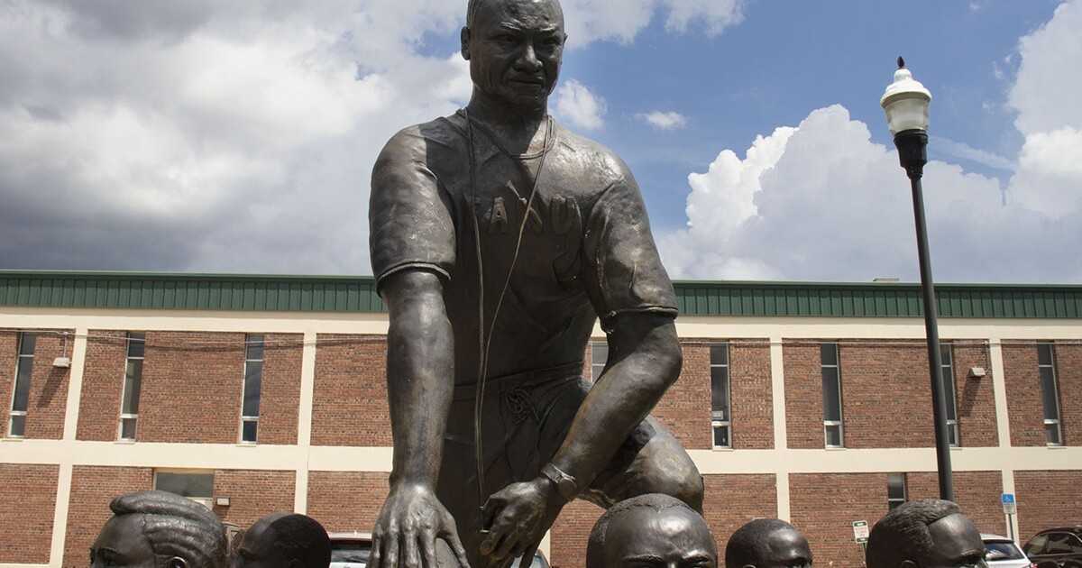 Changes to degree programs in Florida raise concerns about DEI and transparency