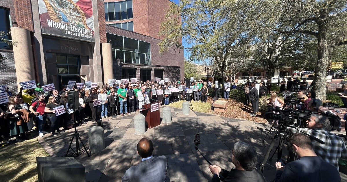 Debate grows over Florida proposal to tighten rules for public employee unions