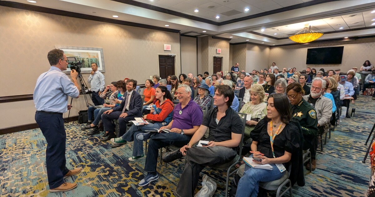 Unease and uncertainty characterize Tallahassee immigration forum