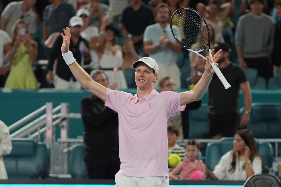 Sinner beats Zverev and will face Lehecka in the Miami Open final