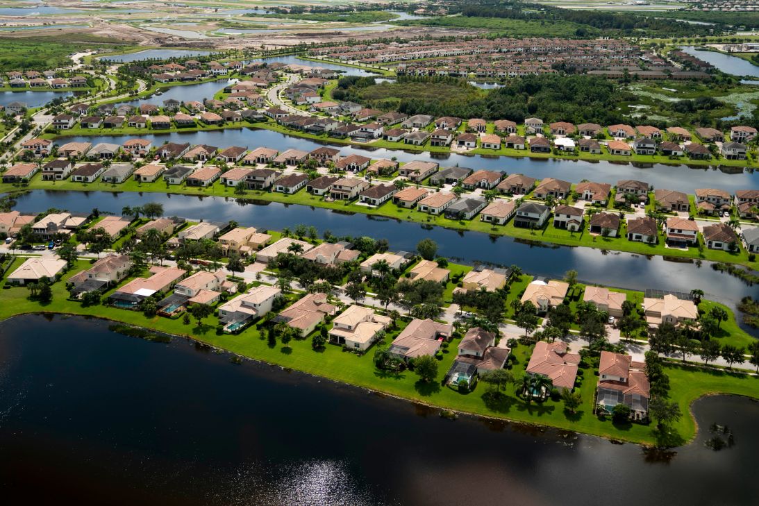 Ave Maria, Florida, is a small but rapidly growing planned community on the northwestern edge of the Florida Everglades.