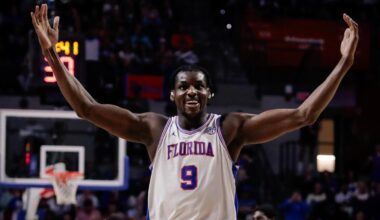 Florida clinches share of SEC title with beatdown of Arkansas