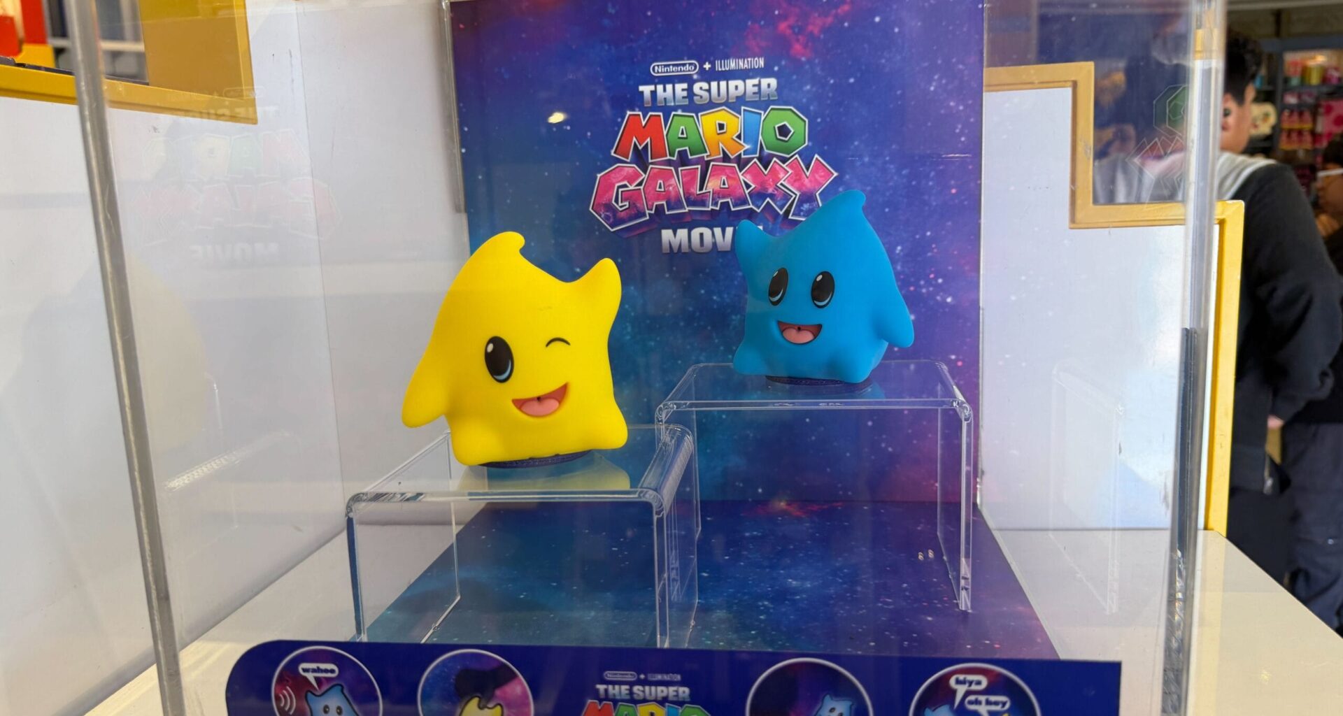 Luma Shoulder Pals Celebrate