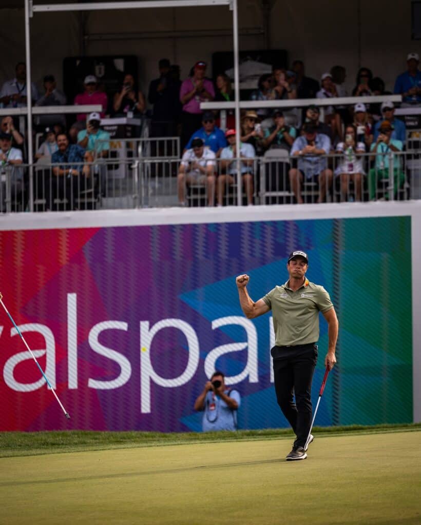 People at a golf event