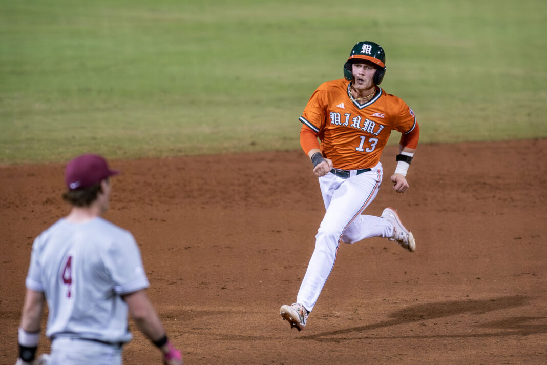 Hurricanes sweep season series against UCF, win 9-5 in Orlando