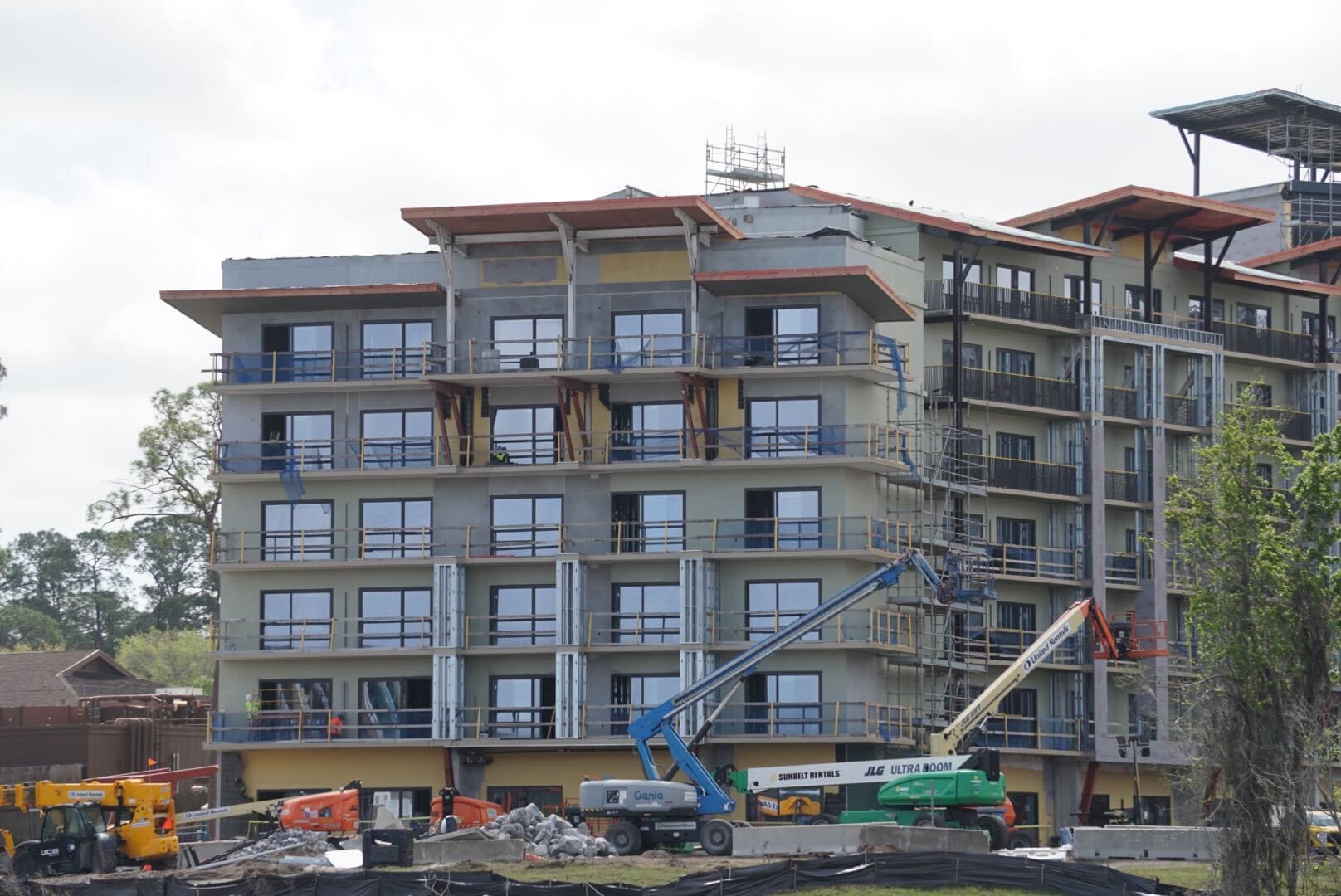 Main building construction at Disney Lakeshore Lodge