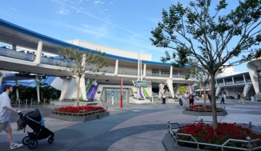 The final piece of the exterior marquee signage is complete with the addition of the attraction