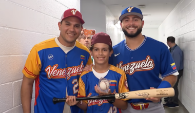 Young Venezuelan fan meets Wilyer Abreu after catching home run ball in Miami – NBC 6 South Florida