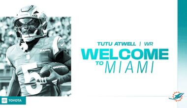 Dolphins sign Atwell