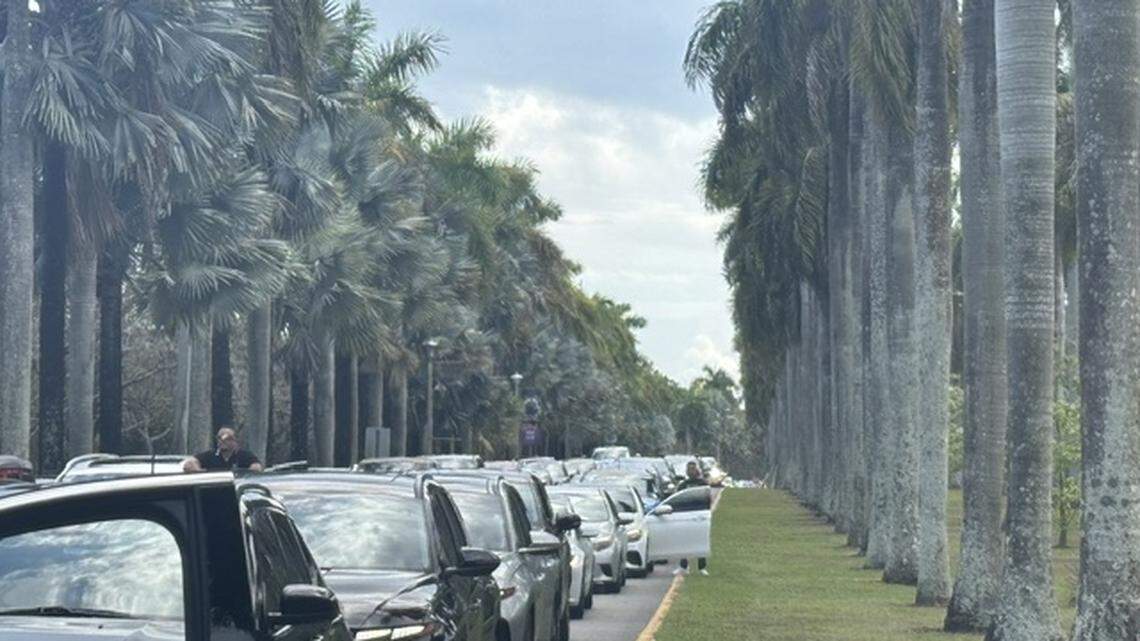 Zoo Miami closes Saturday after bomb threat
