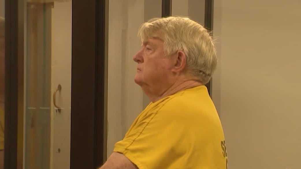 Orlando bail bondsman heads to trial