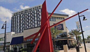 Doral schools mourn two students killed in car crash