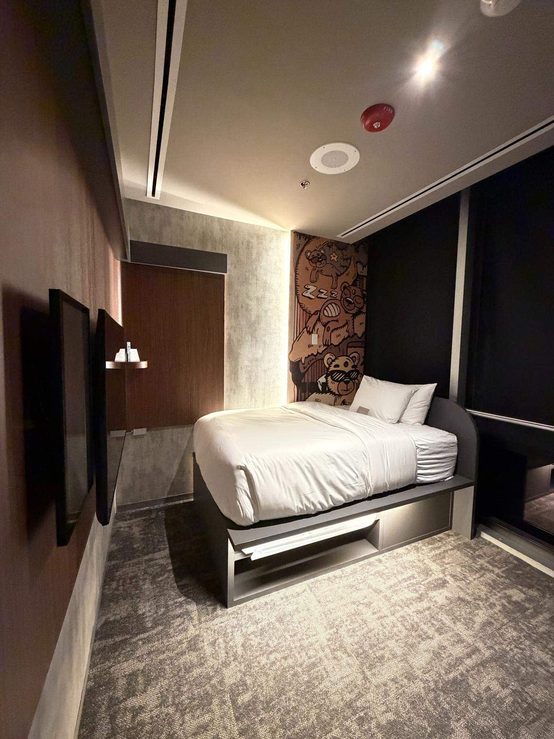 Photo of one of the rooms.