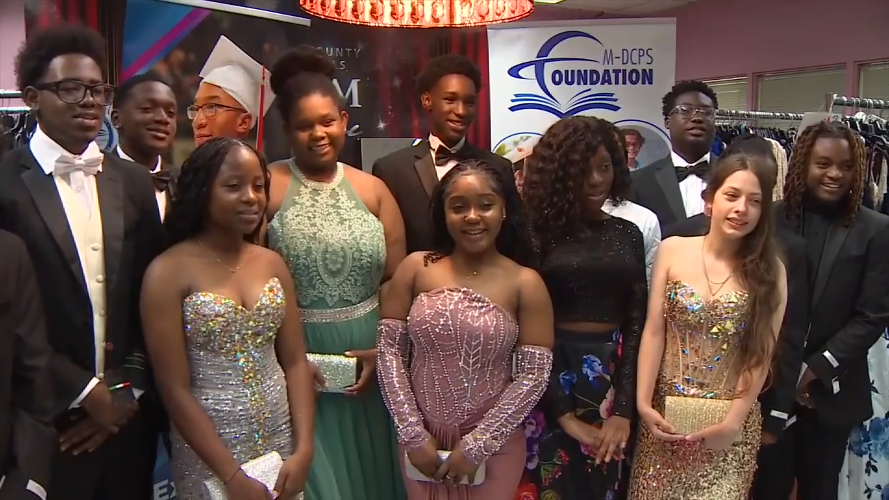 Project Upstart gives Miami-Dade students suffering financial hardship the opportunity to enjoy prom, other senior activities - WSVN 7News | Miami News, Weather, Sports