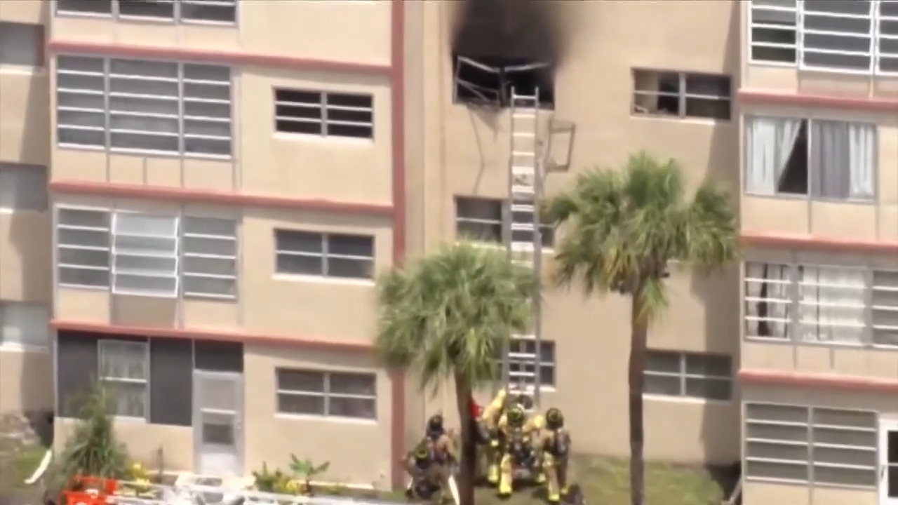 91-year-old woman dies after fire breaks out inside Lauderhill apartment building - WSVN 7News | Miami News, Weather, Sports