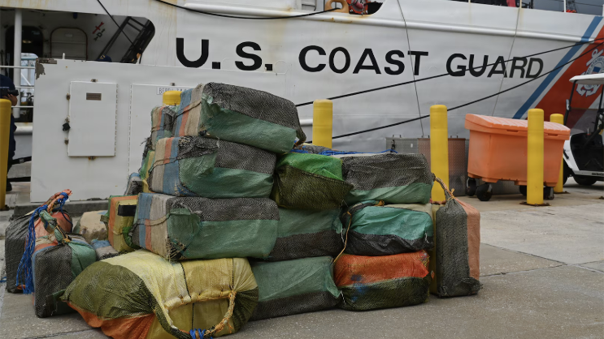 $19.3M in seized cocaine offloaded in Miami Beach, Coast Guard says – NBC 6 South Florida