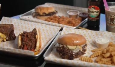 A slew of SoFlo restaurants open up across Oakland Park’s culinary art district - WSVN 7News | Miami News, Weather, Sports