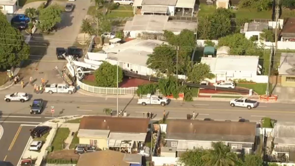 Crews respond after large crane collapses in Hialeah neighborhood – NBC 6 South Florida