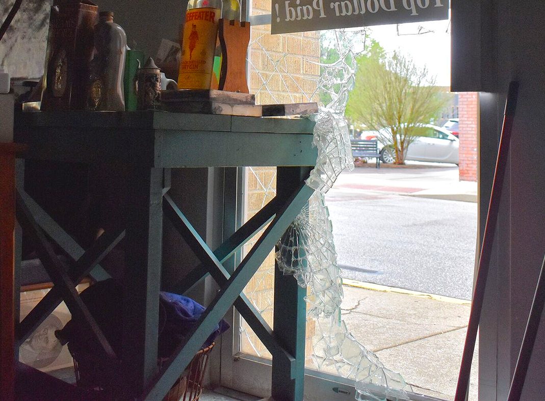 Police charge man in string of Jacksonville burglaries