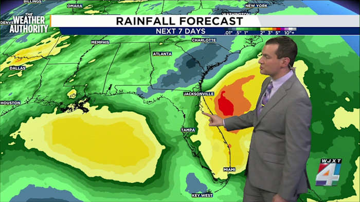 Meteorologist Chris Holtzman has your Friday night forecast