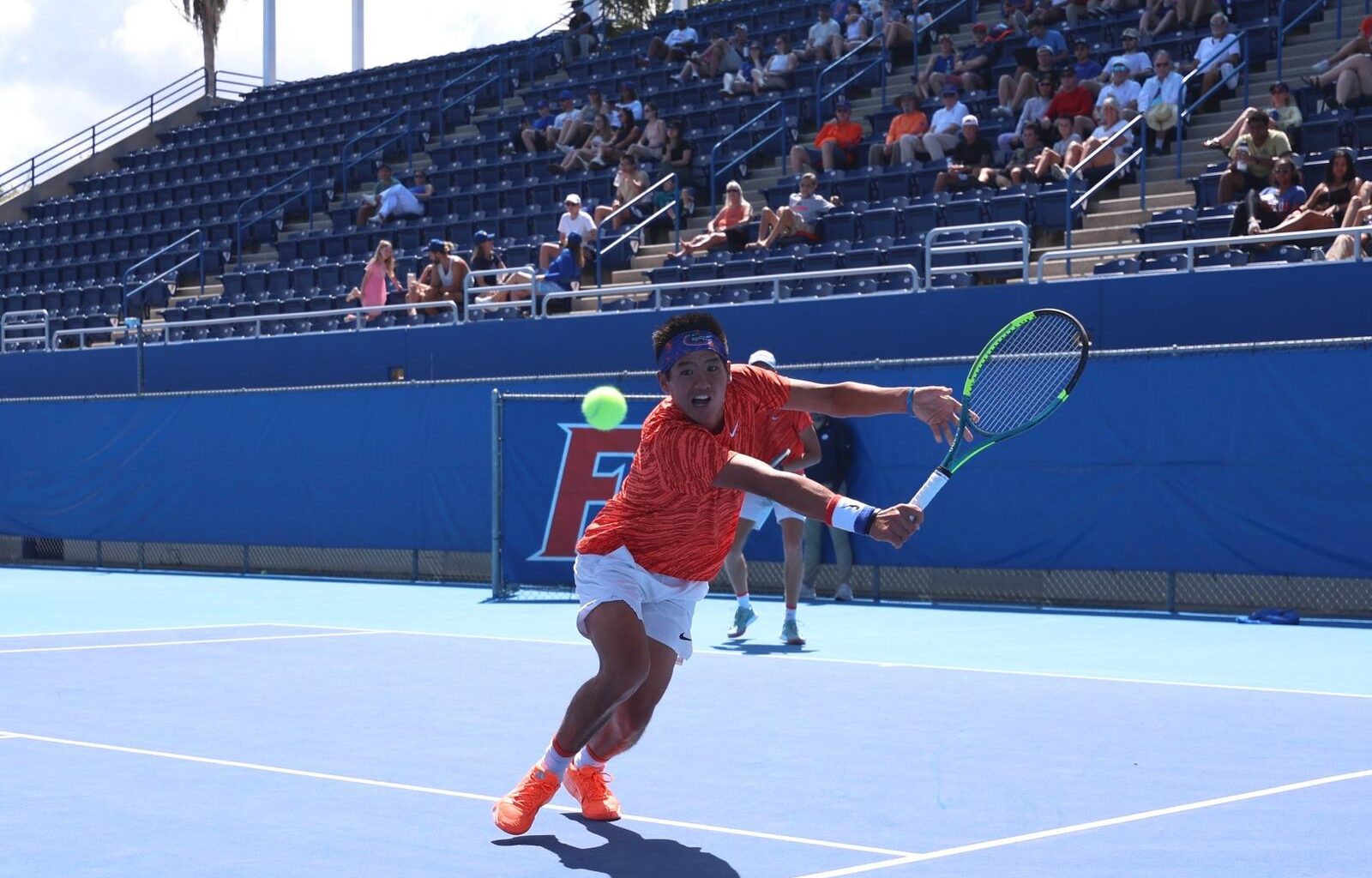 Pablo Perez Ramos celebrating winning his match against his LSU opponent on Senior Day.