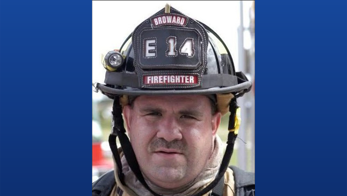 Florida firefighter dies on duty at airport parking garage