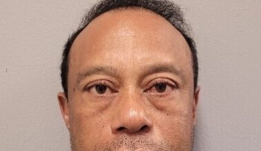 Prosecutors move to subpoena Tiger Woods' prescription drug records after Florida DUI arrest