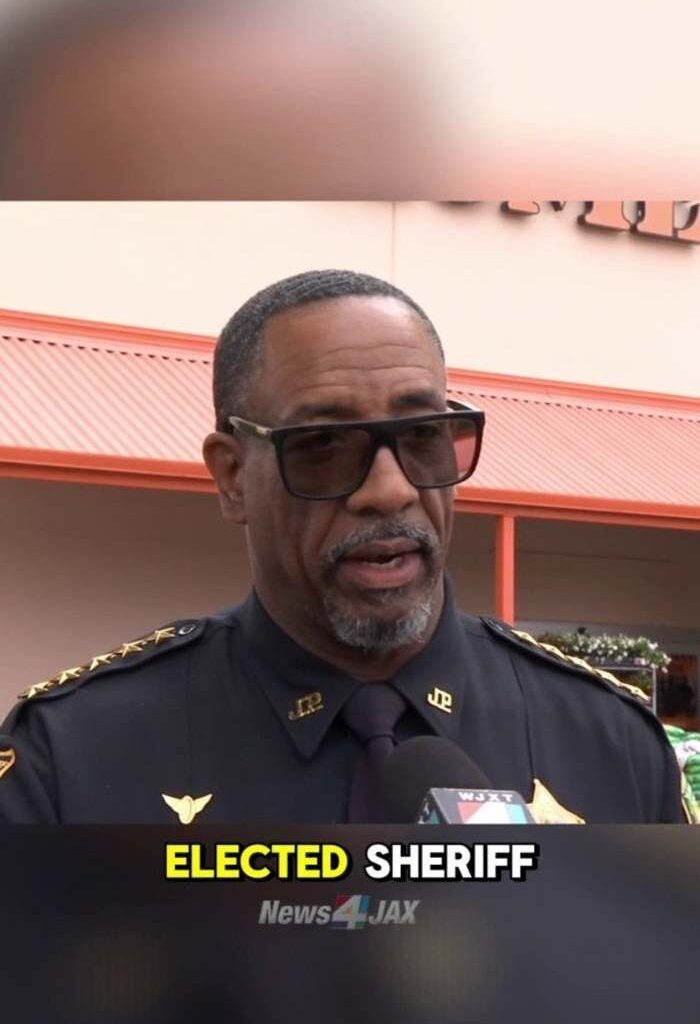 Jacksonville sheriff picking up order at Home Depot also nabs man accused of stealing