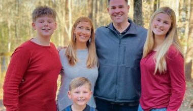 Community honors 'sweet' teens lost in Florida highway wreck