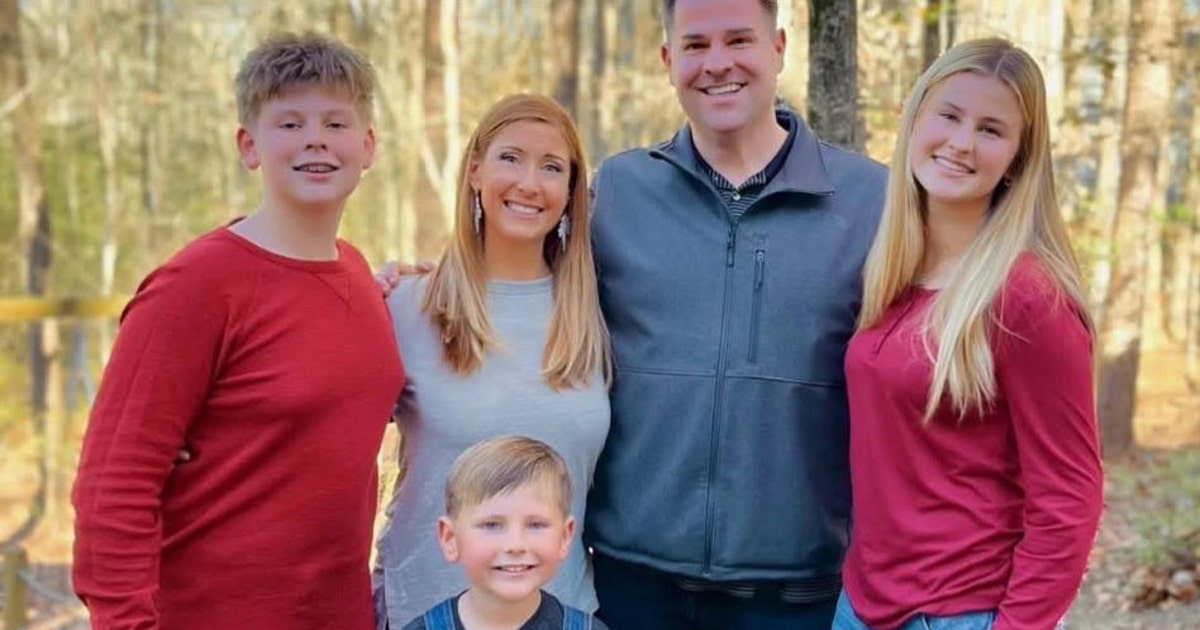 Community honors 'sweet' teens lost in Florida highway wreck