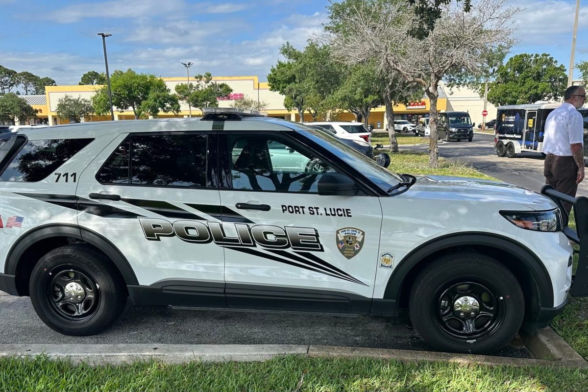 Gunfire Reported at McDonald's in Florida Leaves Teen Shot in Leg