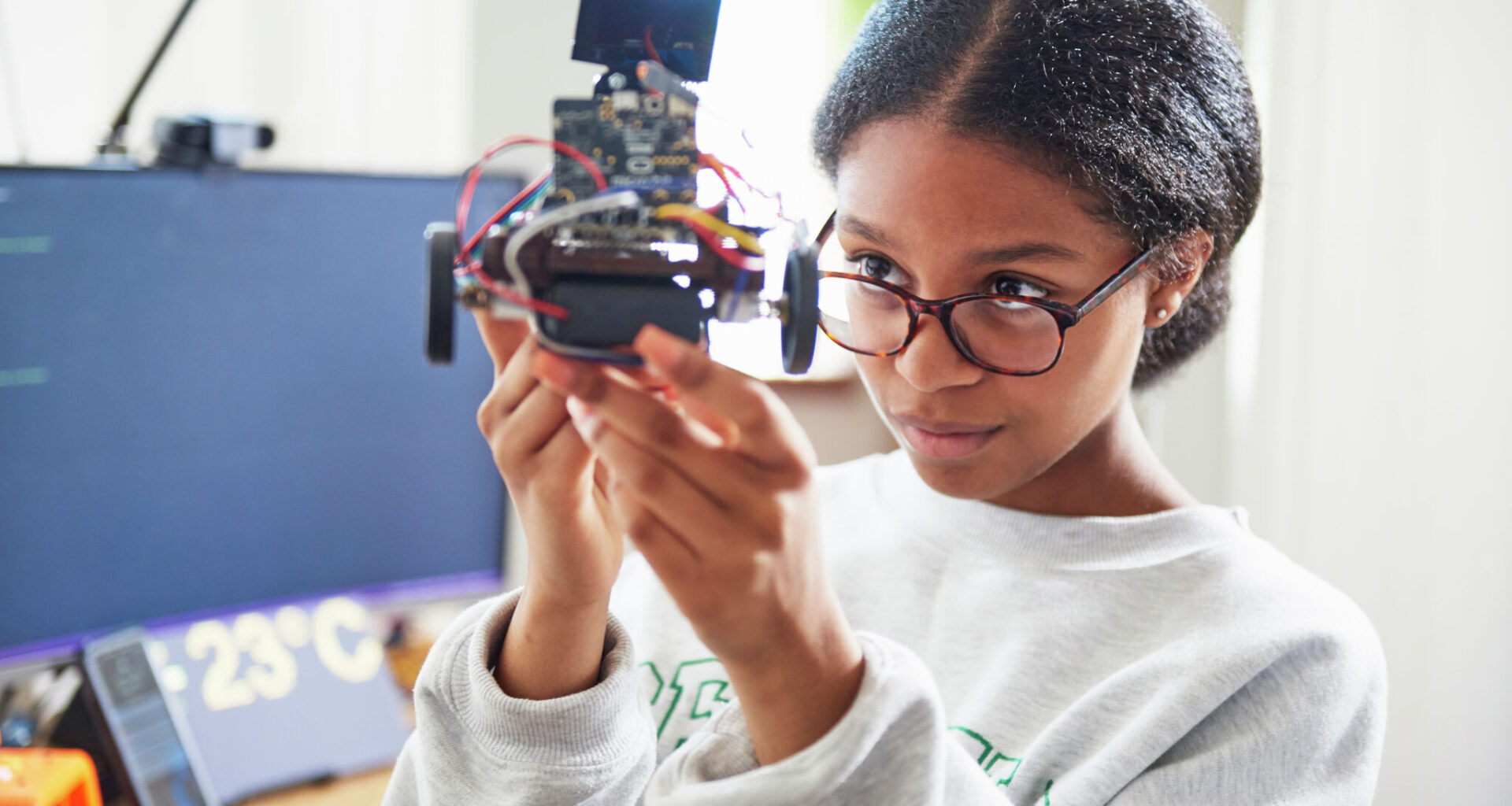 Jacksonville Promise is working with Lincoln Land Community College to help students attend College for Kids, covering tuition for families in need.