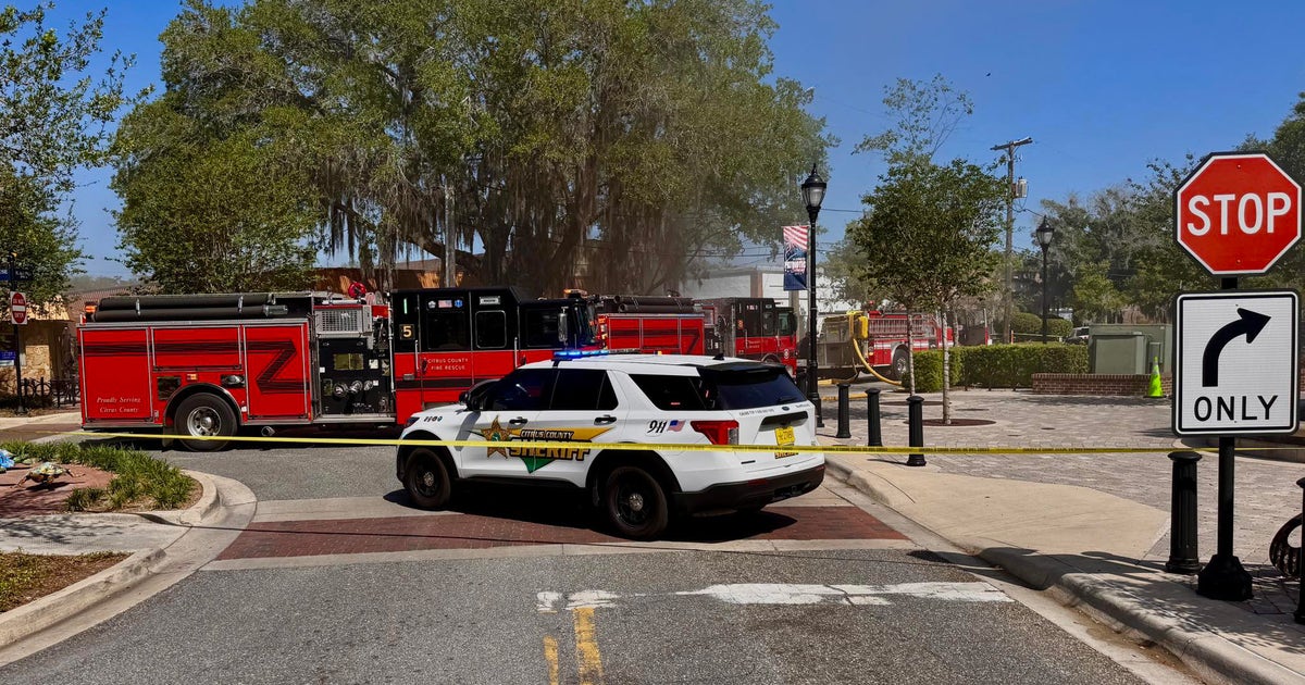 Fire shuts down all roads in downtown Inverness: CCSO