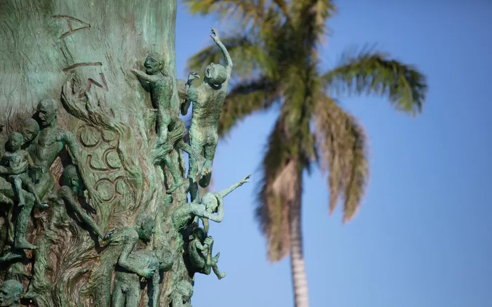 The Blogs: At Miami Beach's Holocaust Memorial, October 7 and the Shoah Stand as a Warning | Kevin Deutsch