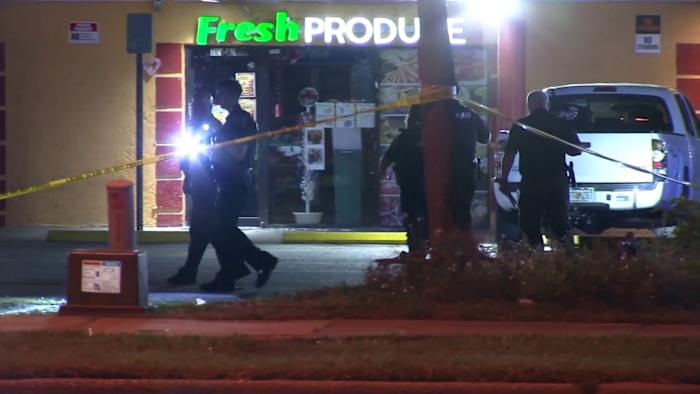 1 injured after shooting outside Orange County bar, deputies say