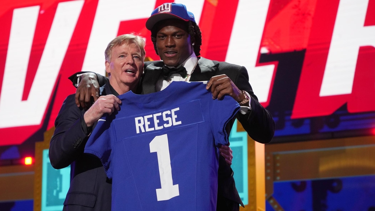 NFL Draft: Giants take Ohio State's Arvell Reese at No. 5, Miami's Francis Mauigoa at No. 10