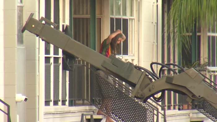 Winter Park man surrenders after standoff at North Orlando Ave. condo complex