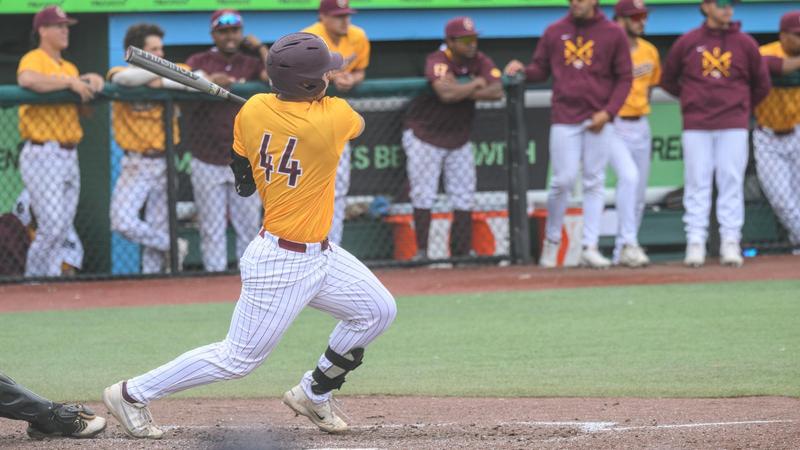 Fernandez Propels B-CU Over Florida A&M to Take Series